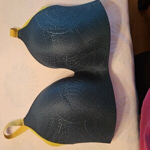 Knix Green Lace WingWoman Contour Bra